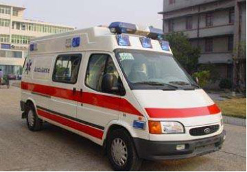 双柏县救护车租赁